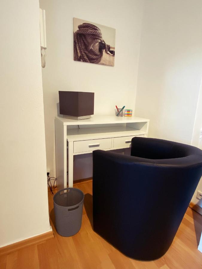 Schoene&zentrale In In Der Naehe Von Wuppertal,duesseldorf, Koeln,ruhrgebiet